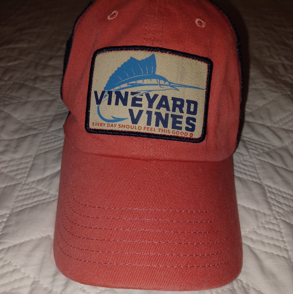 Vinyard vines hat